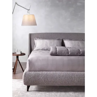 Letto in tessuto con testiera Why Not Camellia di Altrenotti