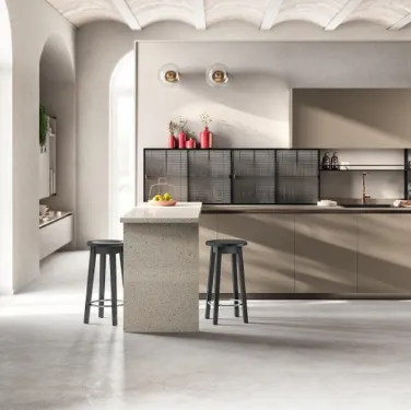 Cucina su misura Libra in laminato Urban Bronze e decorativo Oriental Light di Scavolini